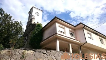 Iglesia de San Andrés de Carreña. - Carreña