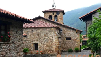 Iglesia de Santa María - Bárcena Mayor