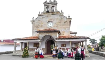 Parroquia de San Fabián y San Sebastián de Quintes - Villaviciosa