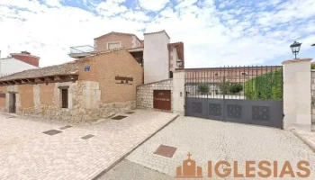 Parroquia de San Pedro Apóstol - Pesquera De Duero