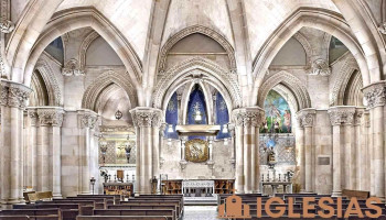 Parroquia Sagrada Familia de Barcelona y Cripta - Barcelona