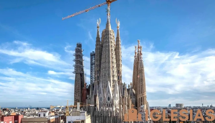 Basilica De La Sagrada Familia Del Propietario - Barcelona