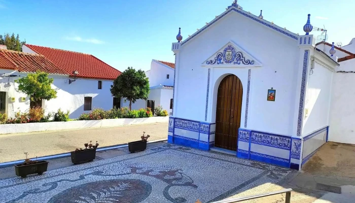 Capilla De La Cruz De Arriba -  Capilla - El Madroño