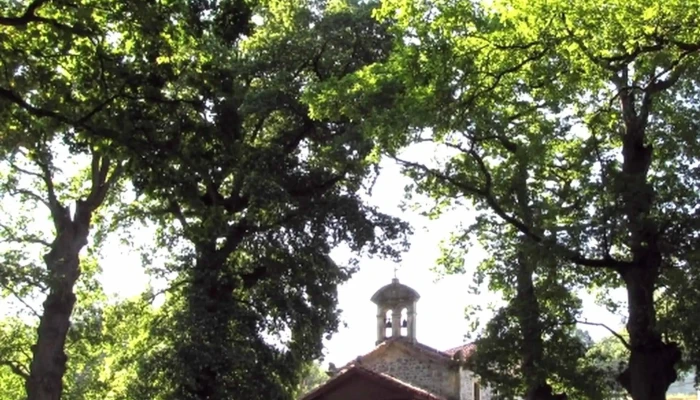 Capilla De San Antoniu -  Direccion - Cangas de Onís