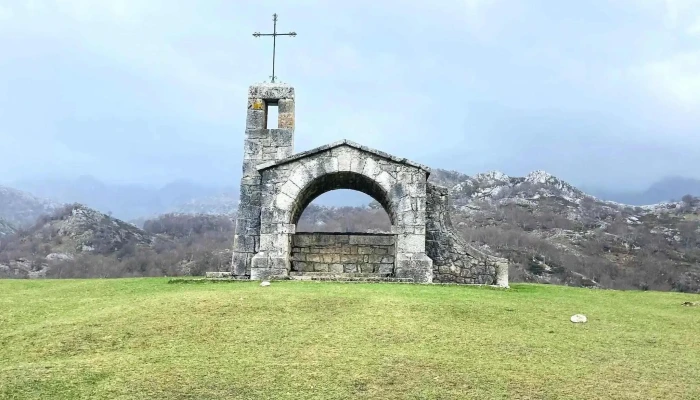 Ermita De El Buen Pastor -  Abierto Ahora - Cangas de Onís