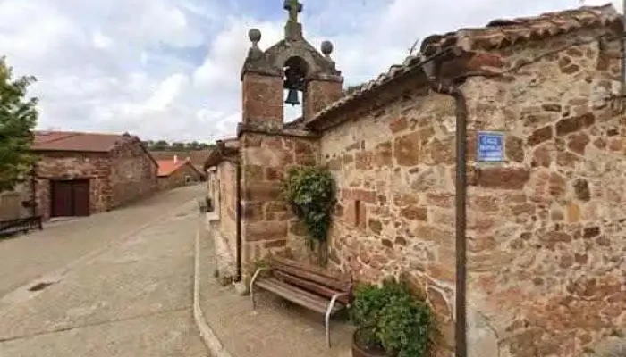 Ermita De La Asuncion Capilla - Villoruebo