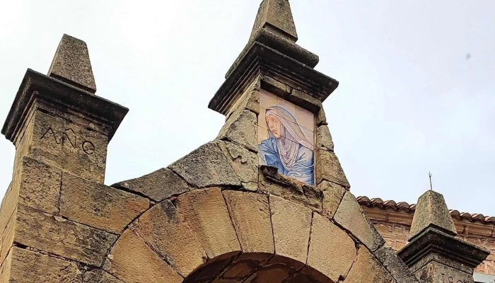 Ermita De La Dolorosa -  Abierto Ahora - Mora de Rubielos