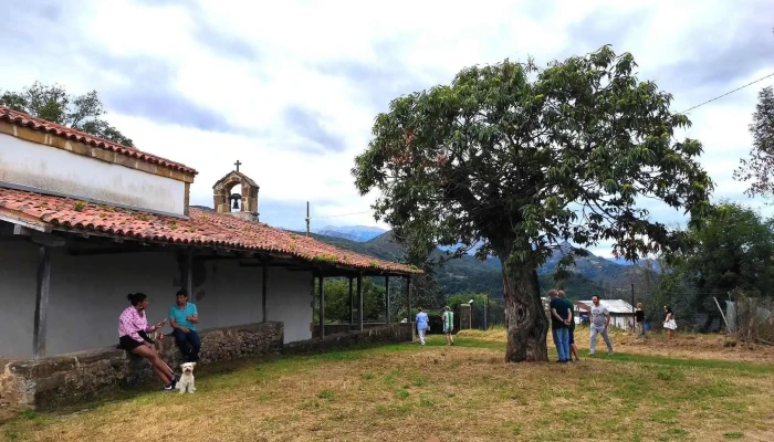 Ermita De La Virgen De Armatilla Iglesia Catolica - Oviedo