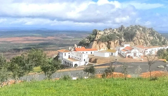 Ermita De La Virgen De La Pena Numero - Puebla de Guzmán