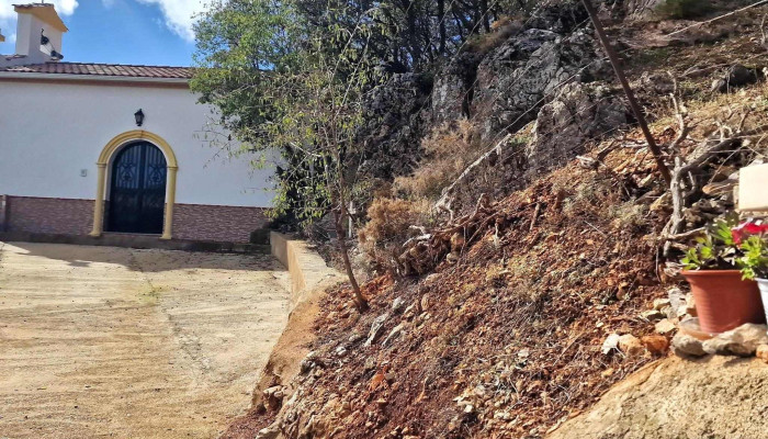 Ermita De La Virgen De Las Angustias -  Opiniones - Frailes