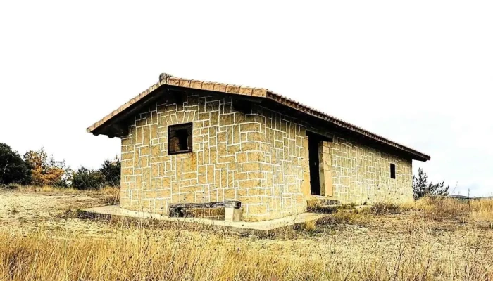 Ermita de Nuestra Señora de la Alegria - Antezana De La Ribera