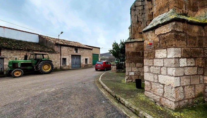 Ermita De San Pedro De Los Templarios -  Iglesia Catolica - Isar