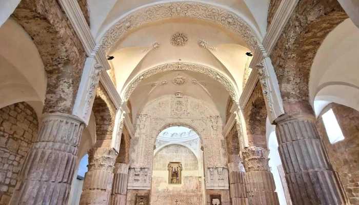 Ermita De Santa Maria De Los Arcos Cerca De Mi - tricio