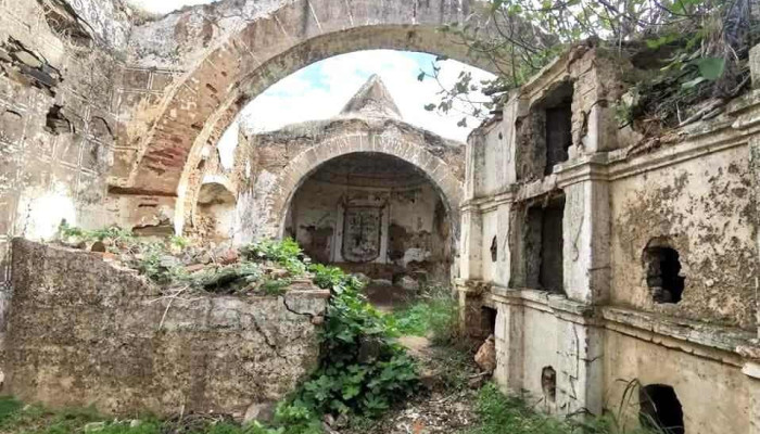 Ermita Del Santo Cristo -  Iglesia - Talaván