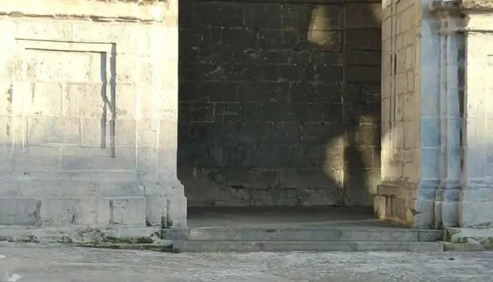 Famili Sakratuaren Elizaiglesia De La Sagrada Familia Videos - Orduña-urduña