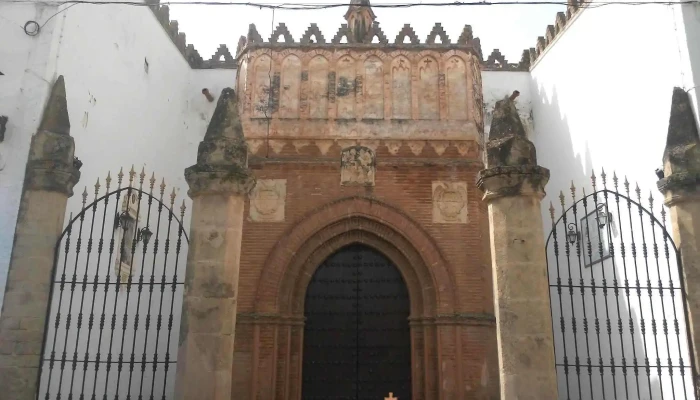 Hermandad Del Amor Y Del Perdon De Lora Del Rio Iglesia - Lora del Río