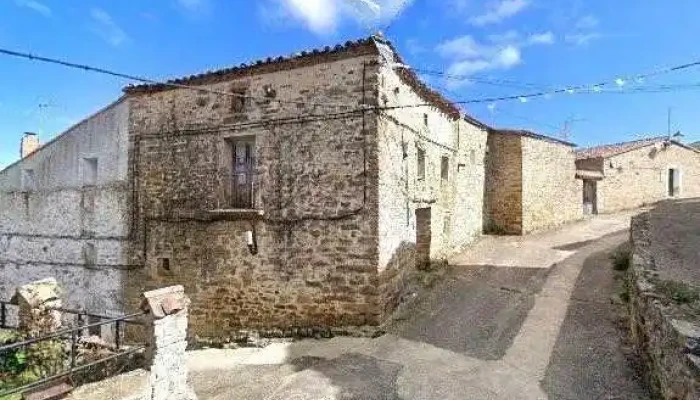 Iglesia De La Asuncion De Nuestra Senora Lugar De Culto - Huérteles