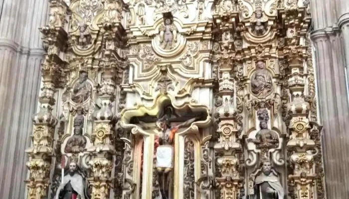 Iglesia De La Asuncion Iglesia Catolica - Camporrobles