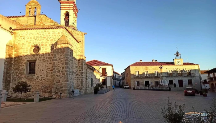 Iglesia De La Asuncion Iglesia - Dos Torres