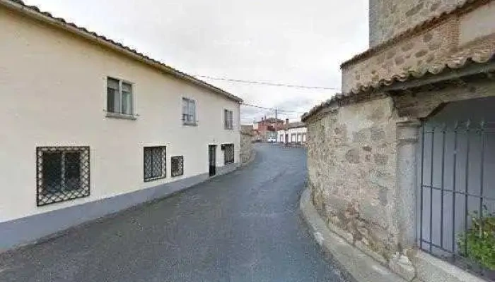 Iglesia De La Catedra De San Pedro Opiniones - La Serrada