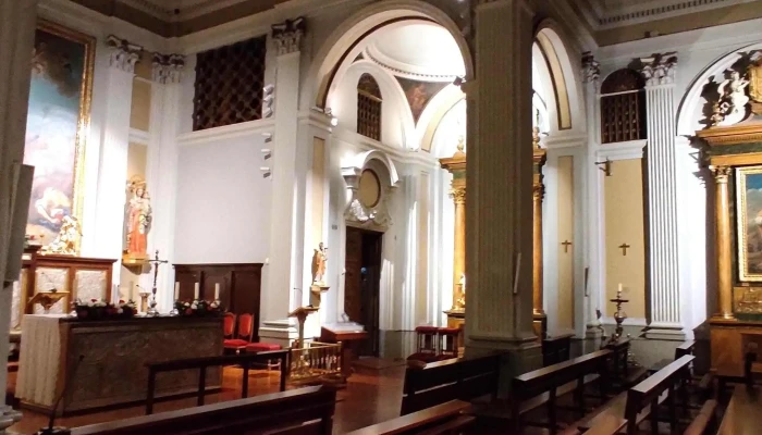 Iglesia de la Exaltación de la Santa Cruz - Zaragoza