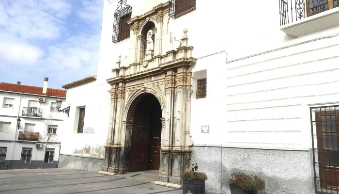 Iglesia De La Merced -  Iglesia Catolica - Baza