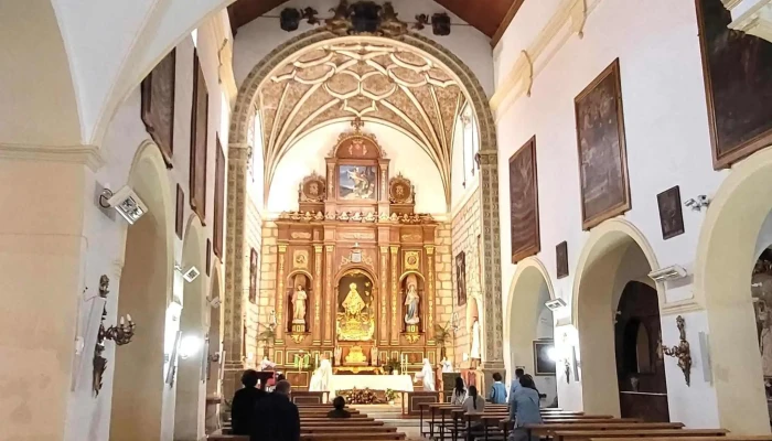 Iglesia De La Merced - Baza