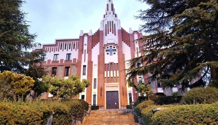 Iglesia de La Milagrosa (Padres Paúles) - Pamplona