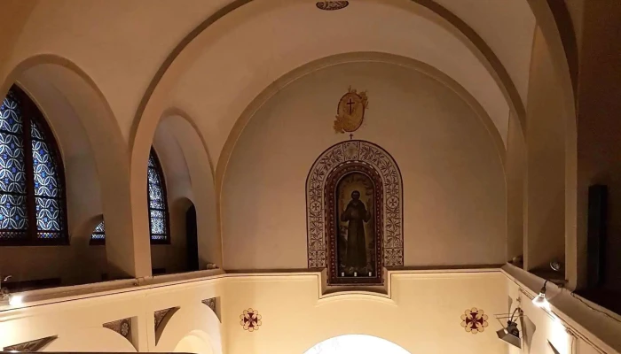 Iglesia De La Virgen De La Ayuda -  Sitio Web - Barcelona