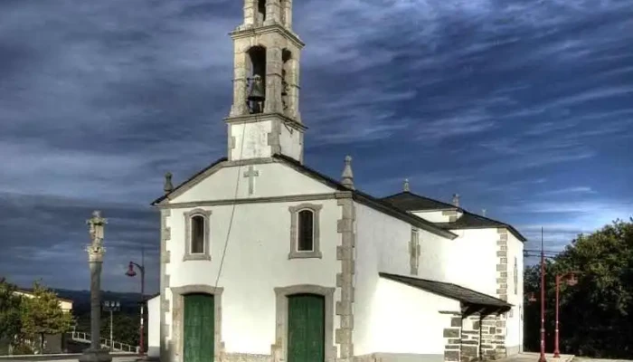 Iglesia De La Virgen Del Monte De Cospeito -  Iglesia Catolica - A Feira Do Monte