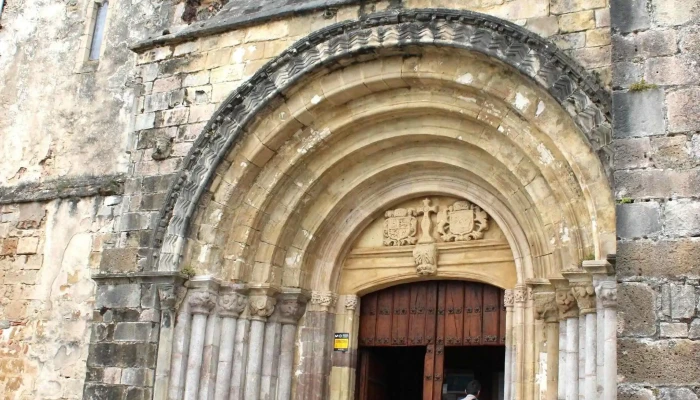 Iglesia De Ntra Sra De Los Angeles Direccion - San Vicente de la Barquera