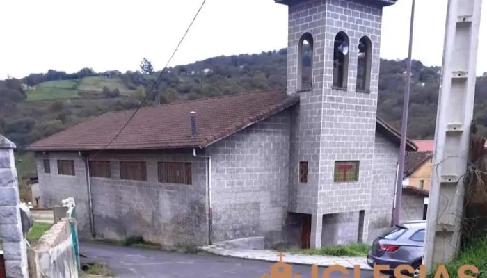 Iglesia De Nuestra Senora Del Amparo De Tuilla Tiuya Iglesia Catolica - Langreo