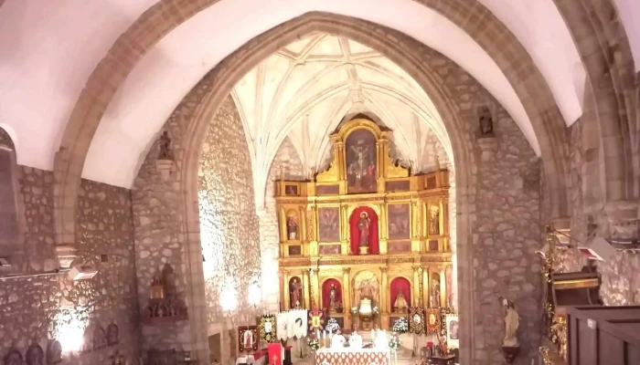 Iglesia De San Andres -  Abierto Ahora - Navalmoral de la Mata