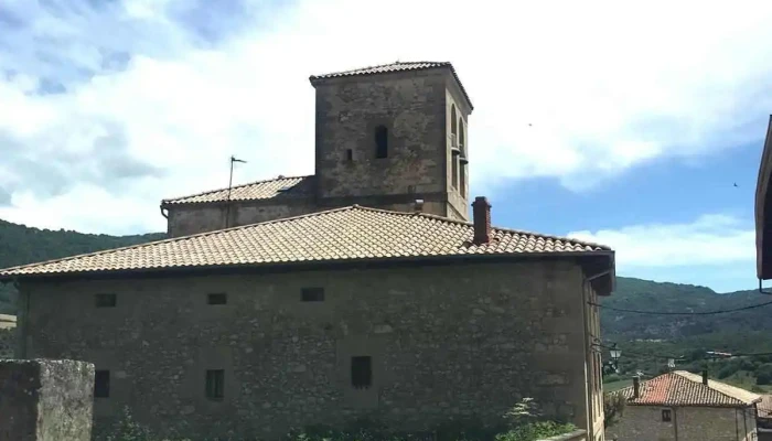 Iglesia De San Andres Lugar De Culto - Zudaire