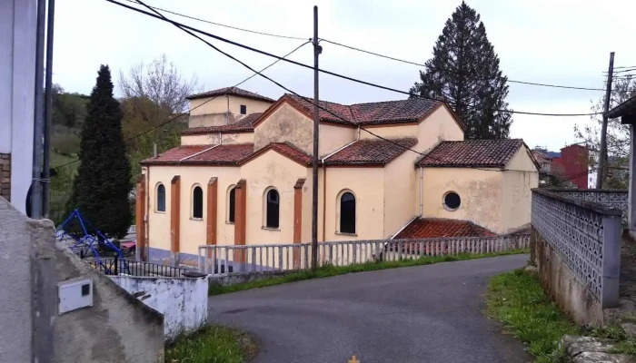 Iglesia De San Antonio De Lada -  Iglesia Catolica - Langreo