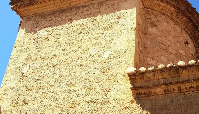 Iglesia De San Bartolome Apostol Fotos - Peralejos