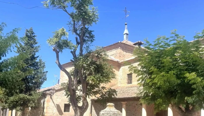 Iglesia De San Benito Abad -  Opiniones - escarabajosa de cabezas