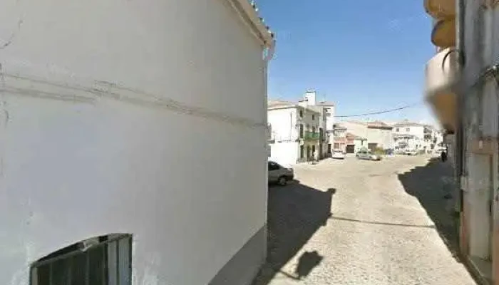 Iglesia De San Blas -  Abierto Ahora - Robledollano