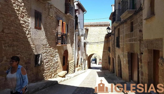 Iglesia De San Esteban -  Iglesia Catolica - Echarri