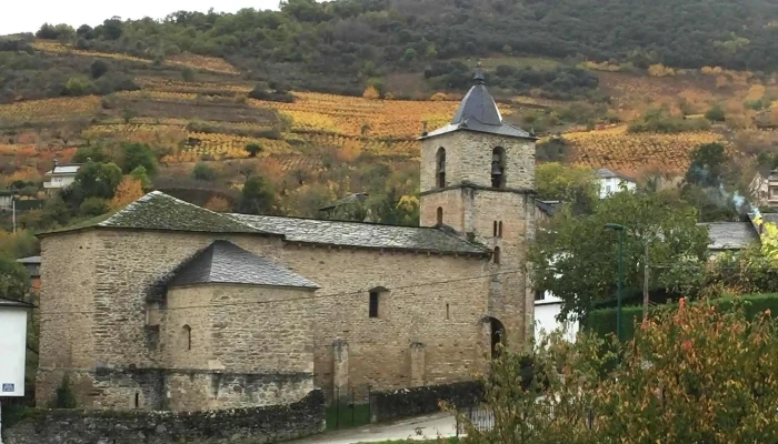 Iglesia De San Esteban -  Instagram - Corullón