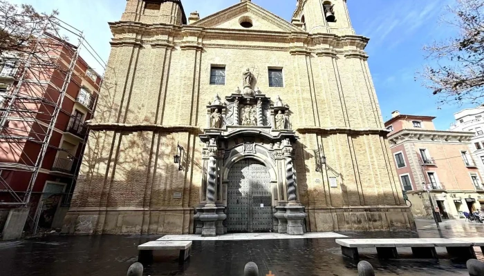 Iglesia De San Felipe Y Santiago El Menor Iglesia Catolica - zaragoza