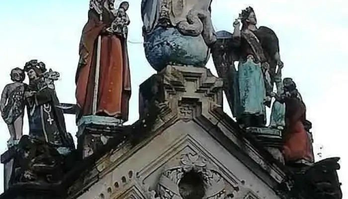 Iglesia de San Fins de Lougares - Mondariz