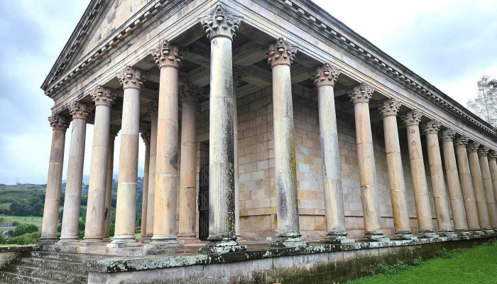 Iglesia De San Jorge -  Iglesia Catolica - Cantabria