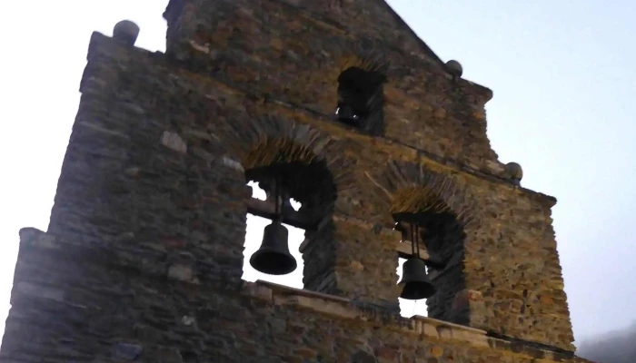 Iglesia De San Juan Bautista -  Donde - La Portela de Valcarce