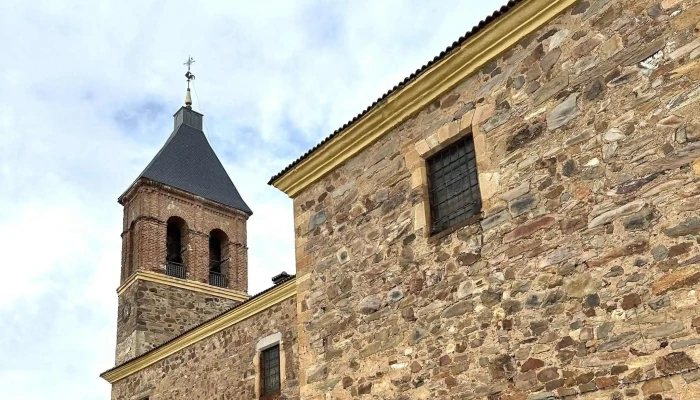 Iglesia De San Juan Bautista Zona - Hospital de Órbigo