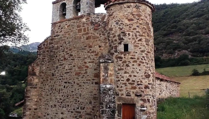 Iglesia De San Juan Degollado -  Iglesia Catolica - Pesaguero-La Parte