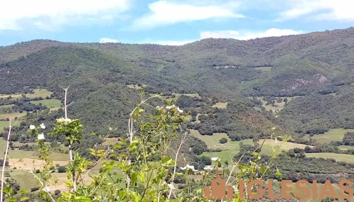 Iglesia De San Juan Degollado -  Videos - Pesaguero-La Parte