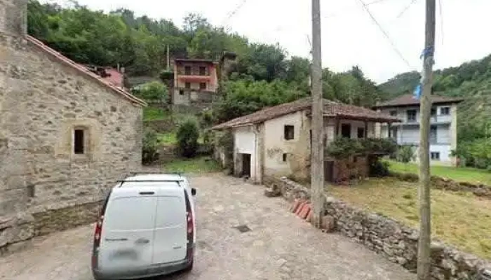 Iglesia De San Justo Y San Pastor -  Telefono - La Riera