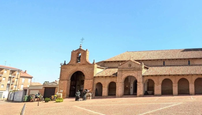Iglesia De San Lorenzo -  Cerca De Mi - Sahagún