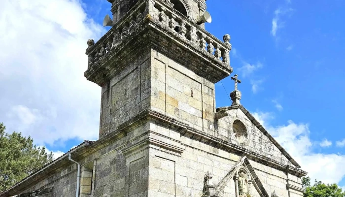 Iglesia De San Lorenzo De Funtans Comentario 4 - Gomesende